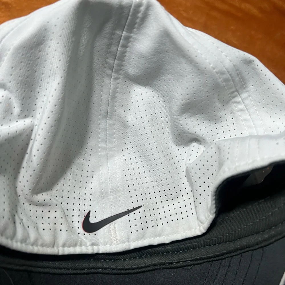 Nike Tiger Woods Collection Legacy91 Mesh Baseball Hat